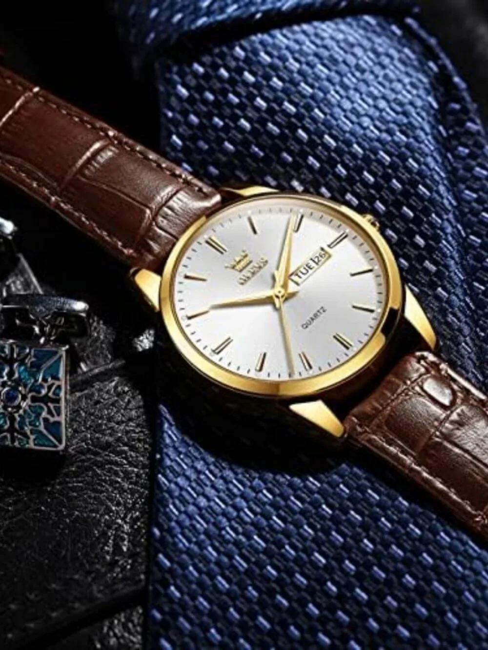 Stylish Casual Leather Watch for Men, Easy-to-Read Quartz, Waterproof Design